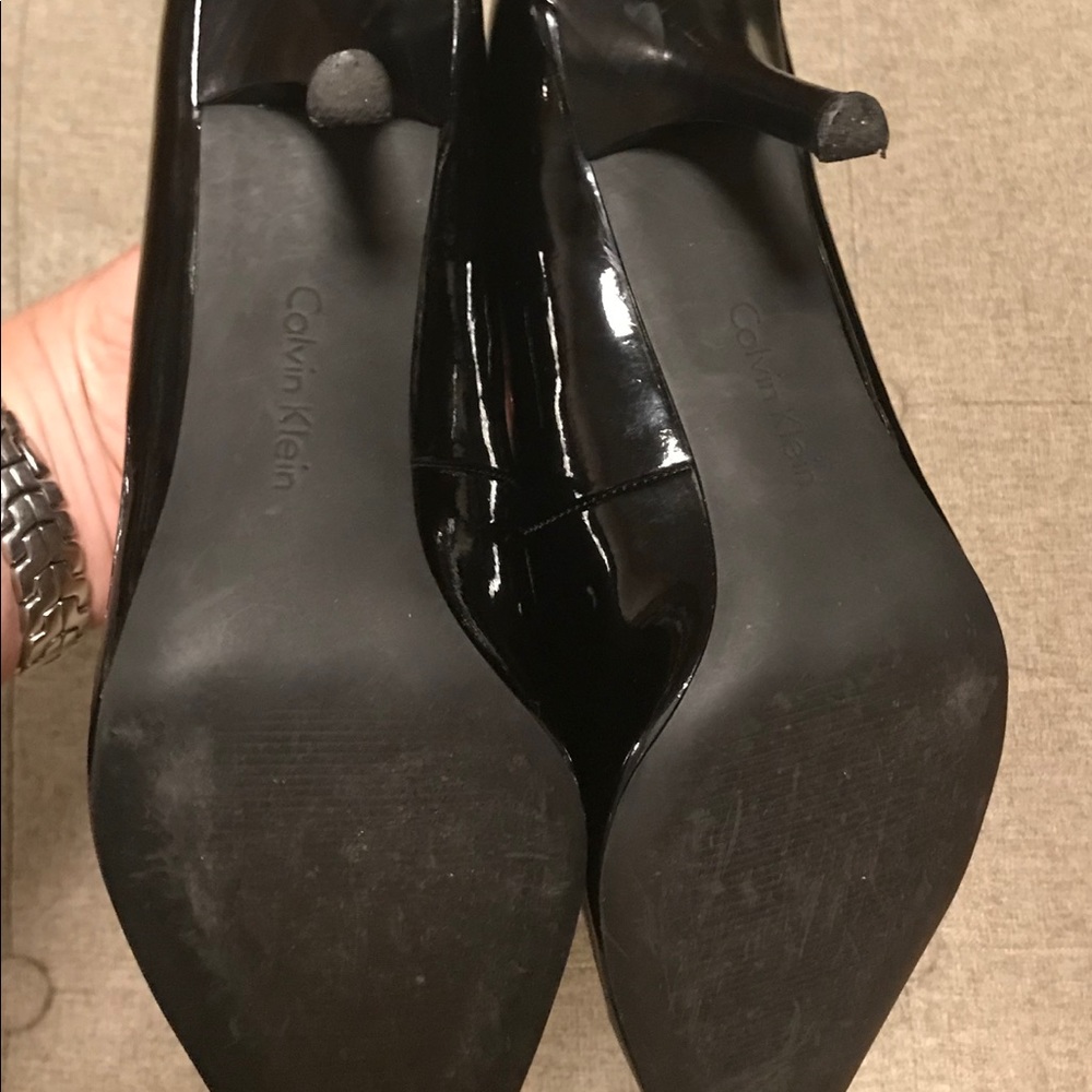 Calvin Klein black patent leather point toe heels - Picture 4 of 6